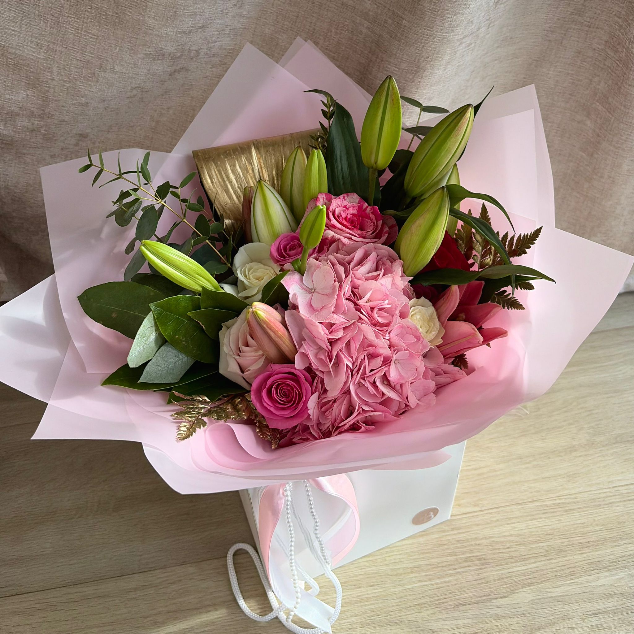 Bouquet arrangement 10