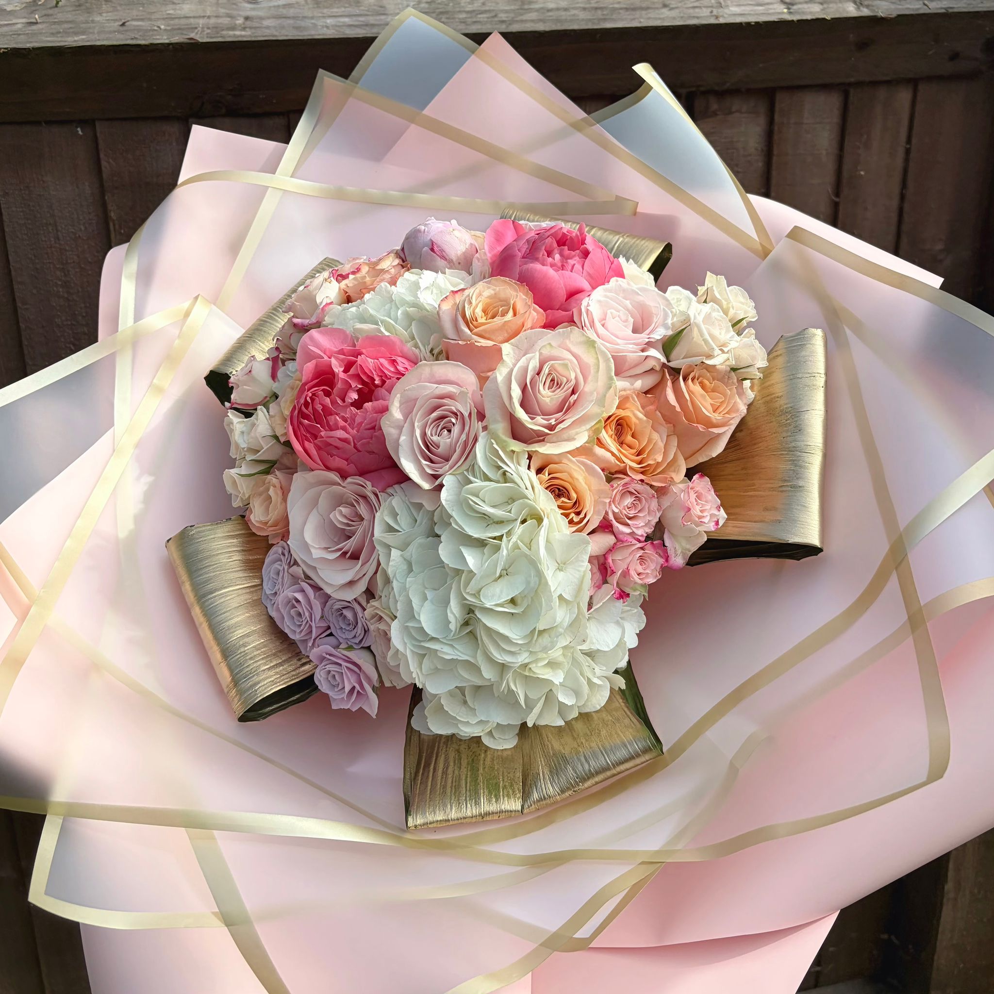 Bouquet arrangement 17