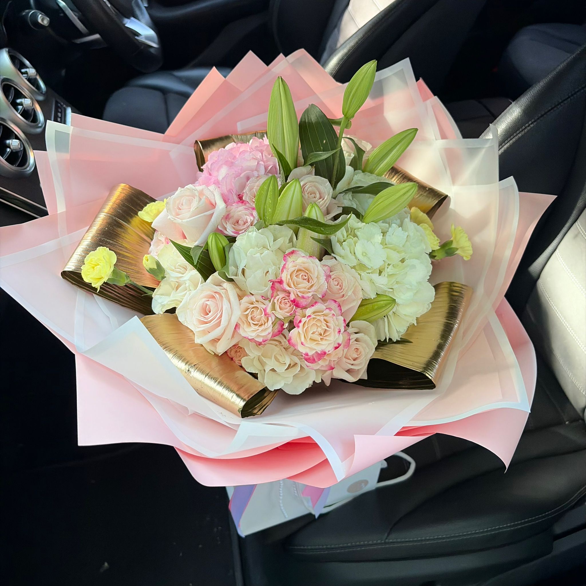 Bouquet arrangement 21