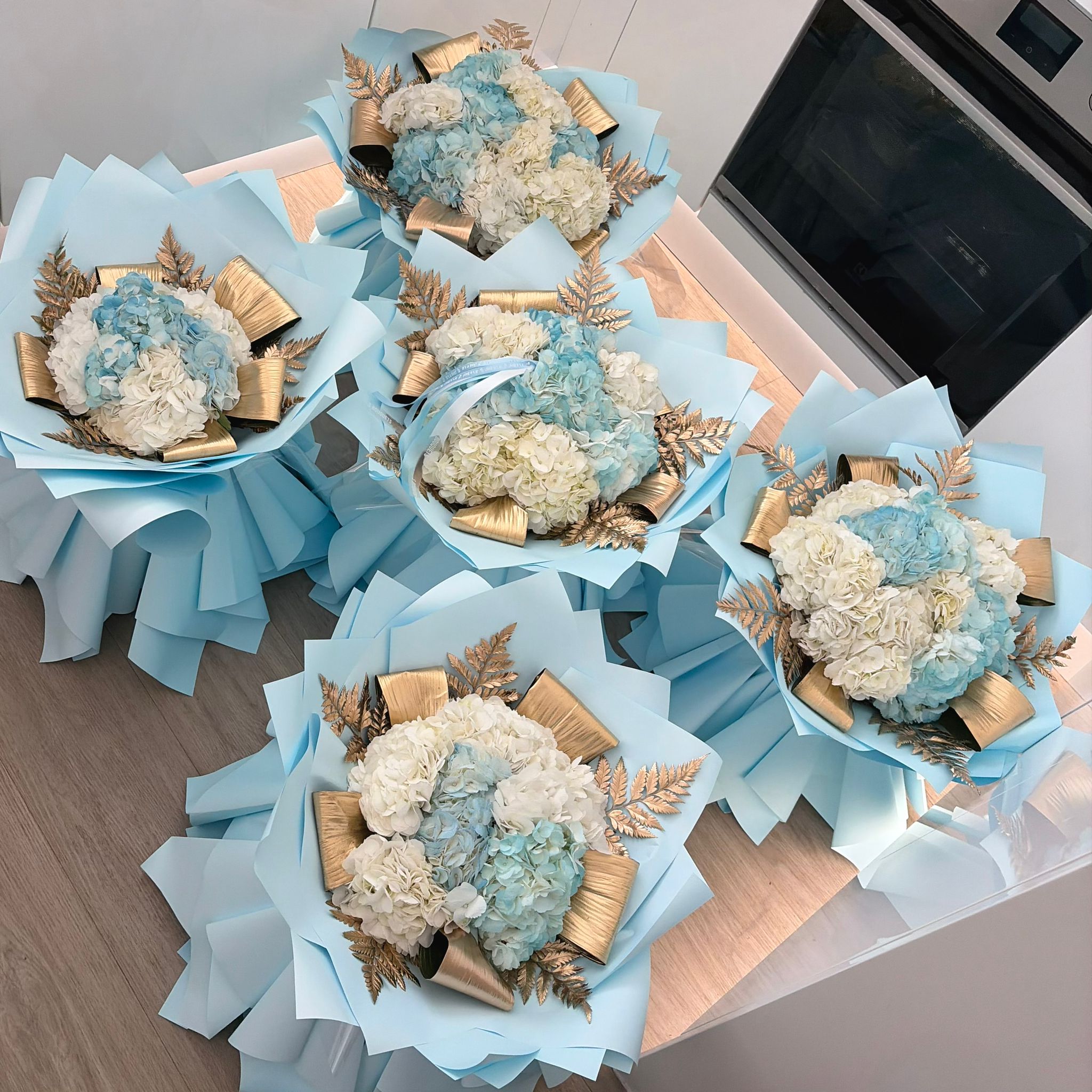 Bouquet arrangement 23