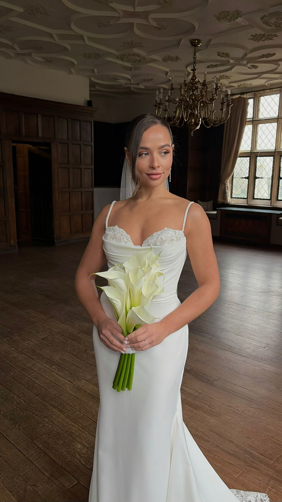 Wedding floral arrangement 15
